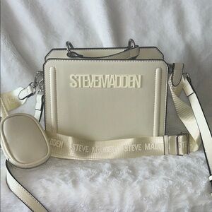 Steve Madden Crossbody Bag (Bevelyn)